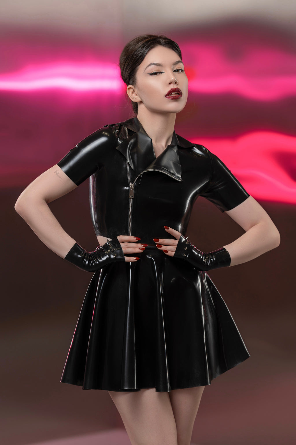 Black Latex Fingerless Gloves, Wrist Length