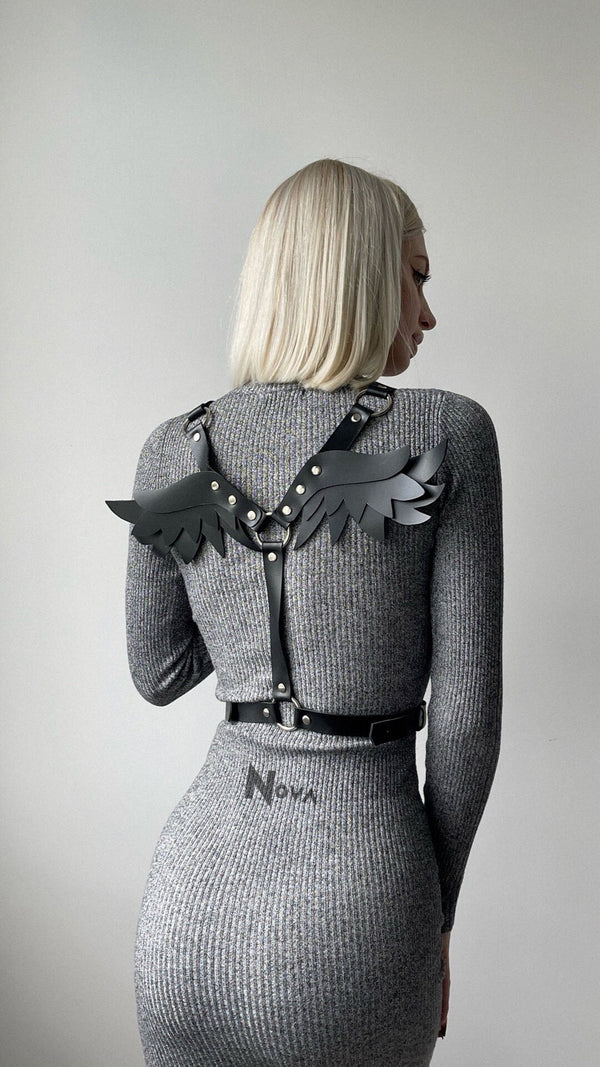 Winged bra top harness, Sexy Black Harness Wings, Sexy women leather harnesses, Waist Harness Belt