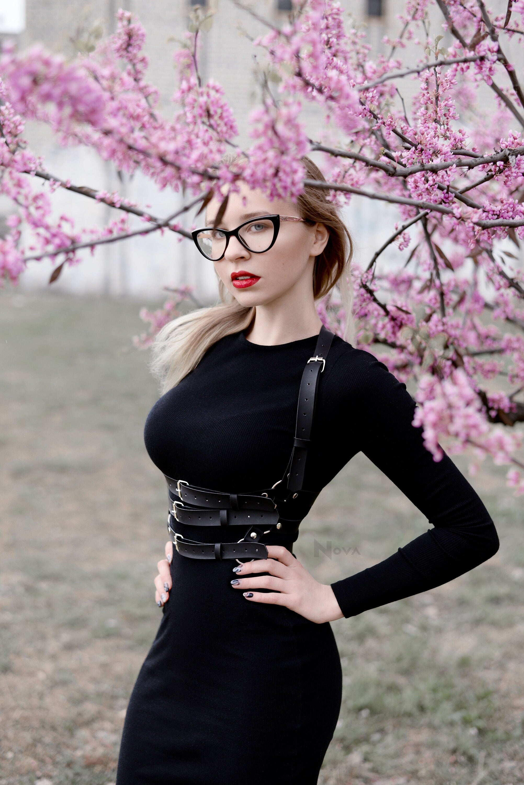 On Dress Casual Harness, Gothic Harness Women, Natural Leather Waist Harness, Chest Harness Plus Size, Adjustable Strap Rave Harness Vegan