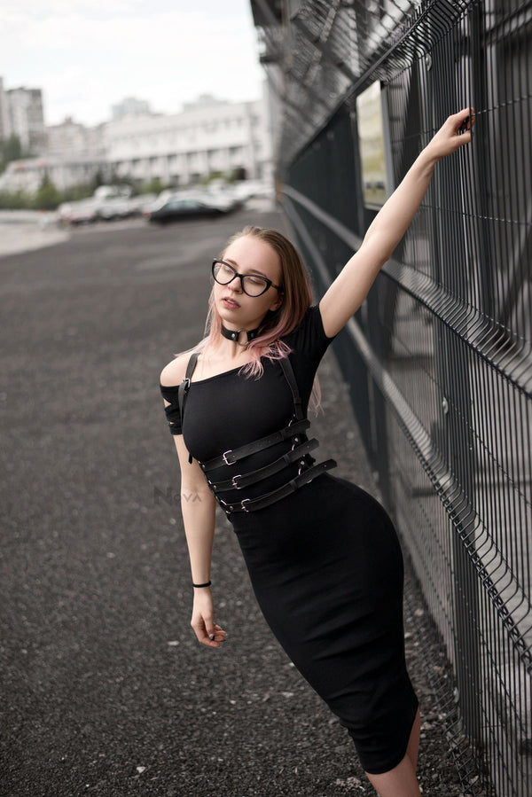 On Dress Casual Harness, Gothic Harness Women, Natural Leather Waist Harness, Chest Harness Plus Size, Adjustable Strap Rave Harness Vegan