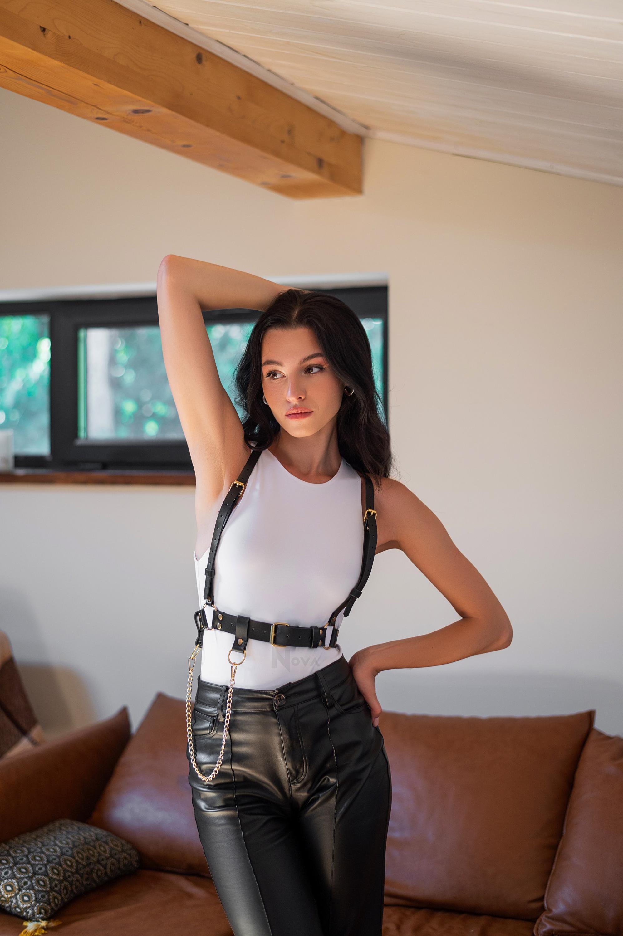 Casual Leather Chain Chest Harness Back Top Body Vegan Belt Minimalistic for Woman Gift for Girlfriend